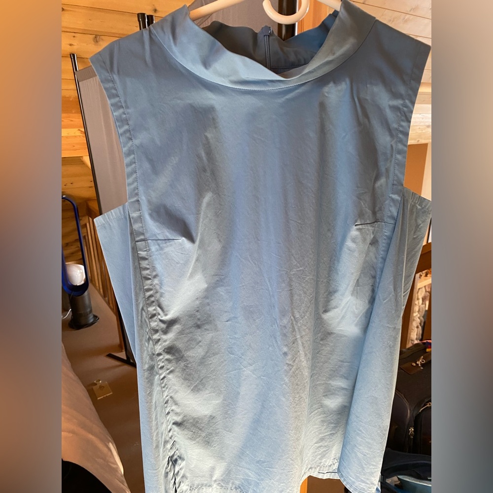 Lafayette 148 blue blouse. Mock collar, zip in back.